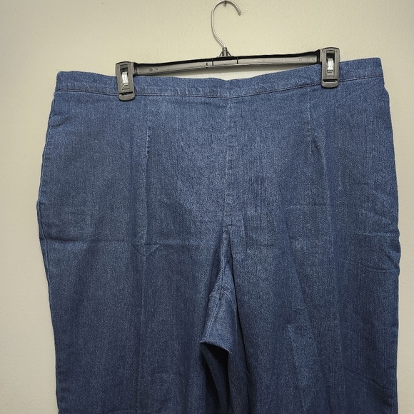 Alfred dunner women's Pull-On elastic waist jeans size 22W blue new with… - Picture 2 of 6